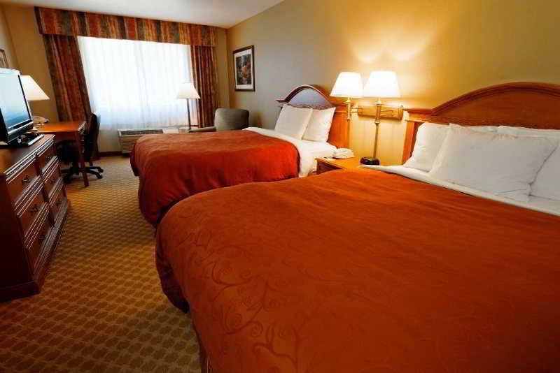 Hotel Country & By Radisson, International Airport, Or Portland