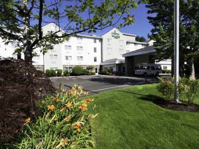Country & By Radisson, International Airport, Or 3*
